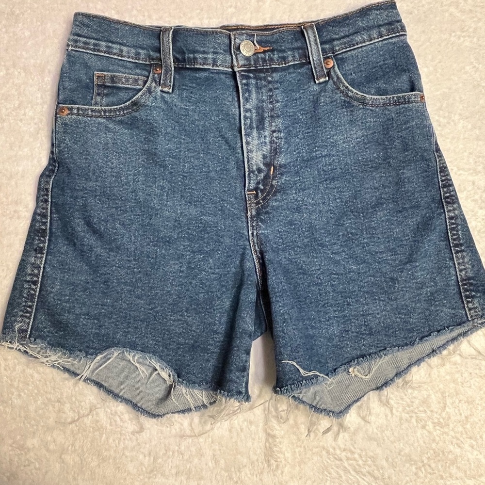 Signature by Levi Strauss Blue High-Rise Raw Hem Jean Shorts